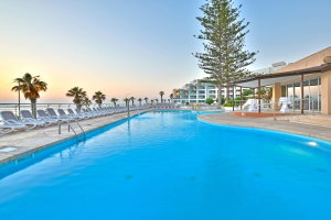 Hotel Doubletree By Hilton Malta cazare Qawra