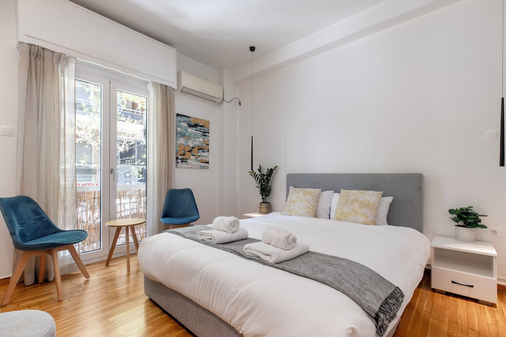 Viora Stunning Deluxe Studio In Athens
