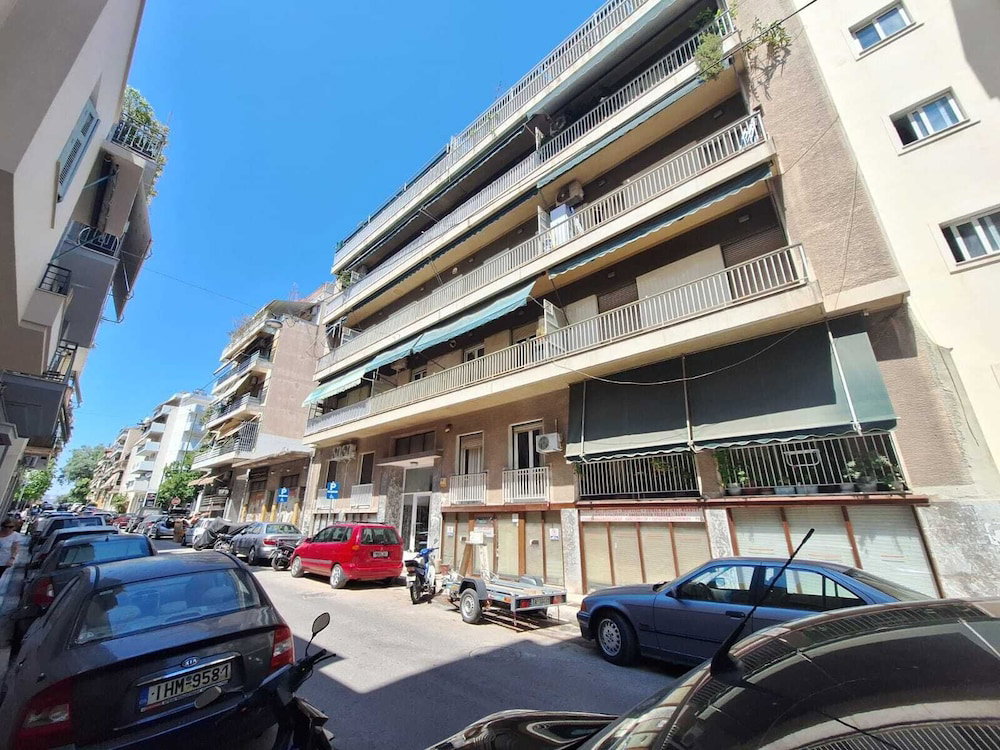 Cesily 2-bedroom Apartment In Athens