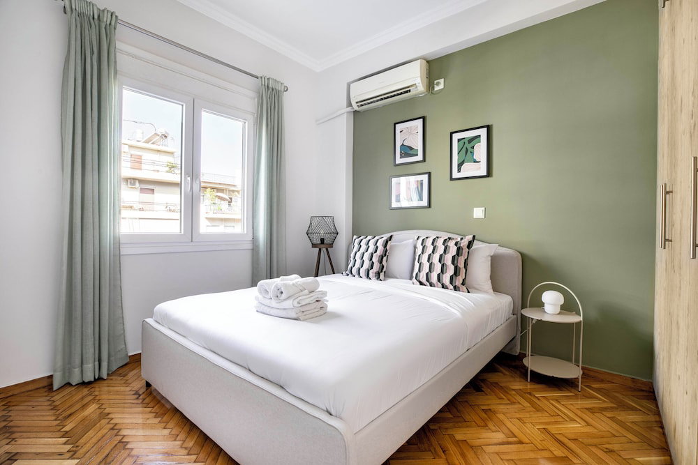Dew 1-Bedroom Apartment In Athens