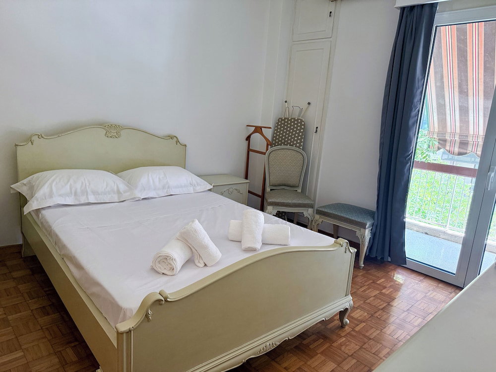 Hotel Neos Kosmos Family Apartment