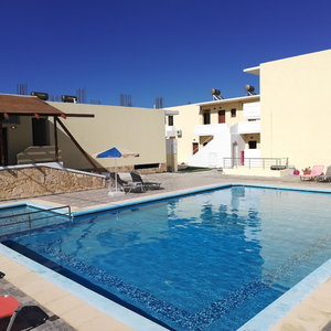 Hotel Karmi Studios & Apartments cazare Tavronitis