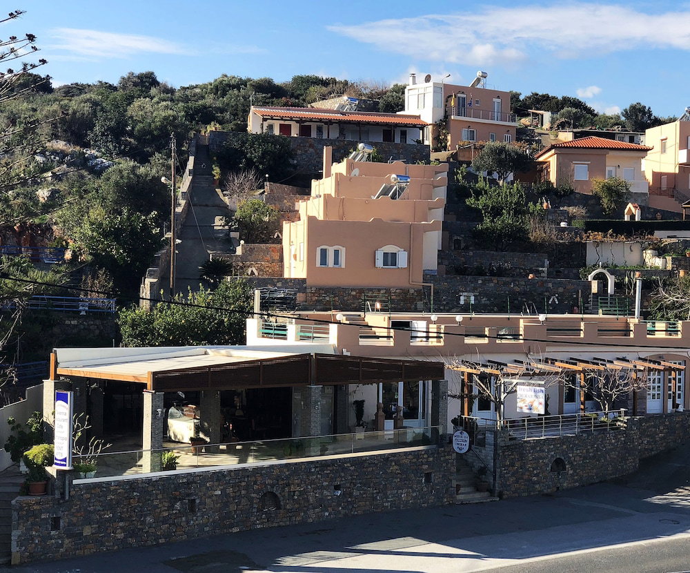 Hotel Kavousanos Apartments