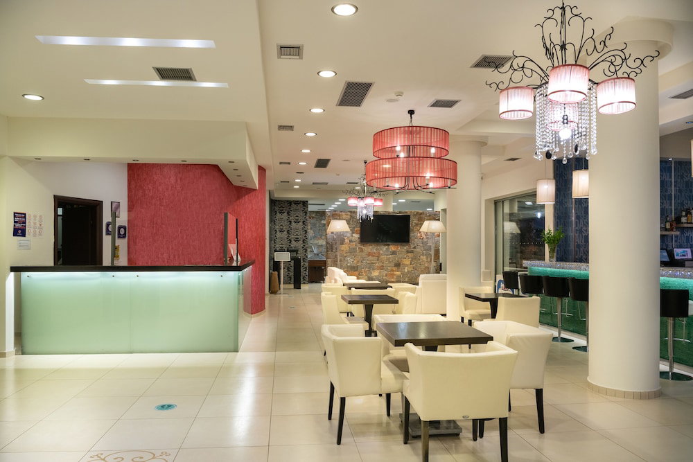 Angela Suites Boutique Hotel