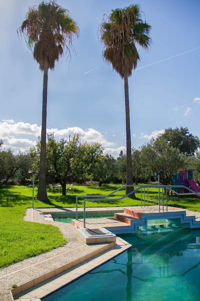 Hotel Lycasti Maisonettes
