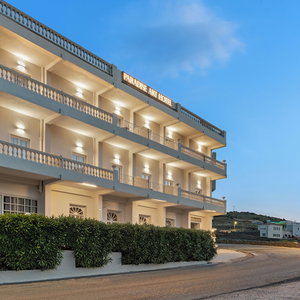 Hotel Paradise Art Hotel By Mr And Mrs White cazare Andros