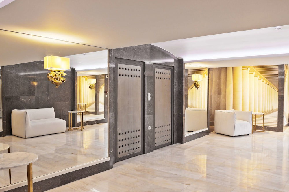 Royal Marmin Bay Boutique & Art Hotel - Adults Only
