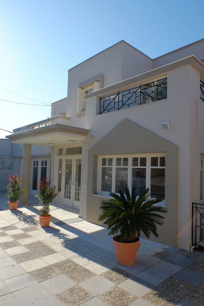 Dialinas Apartments