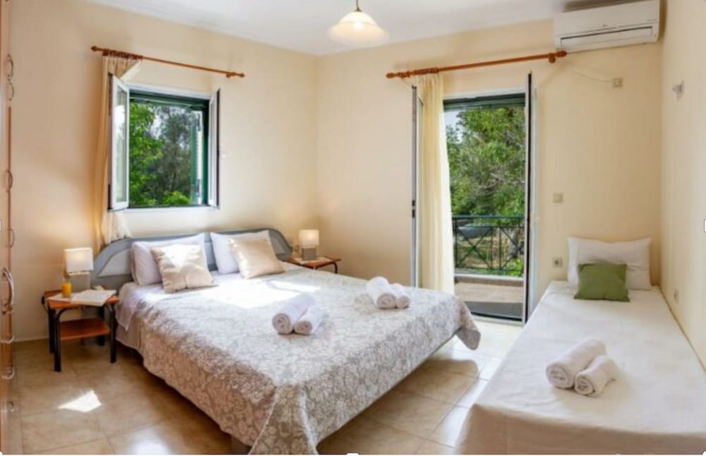 Hotel Nikis Country House - Lefkada Bnb Private Parking