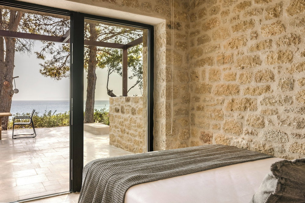 Home By The Sea