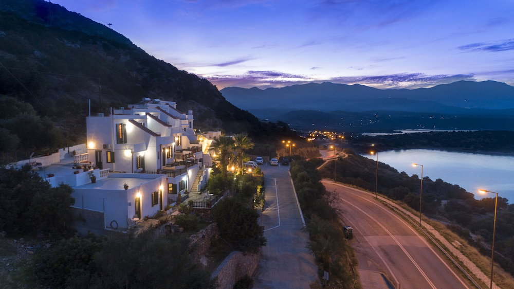 Hotel Anemone Seaside Traditional Homes