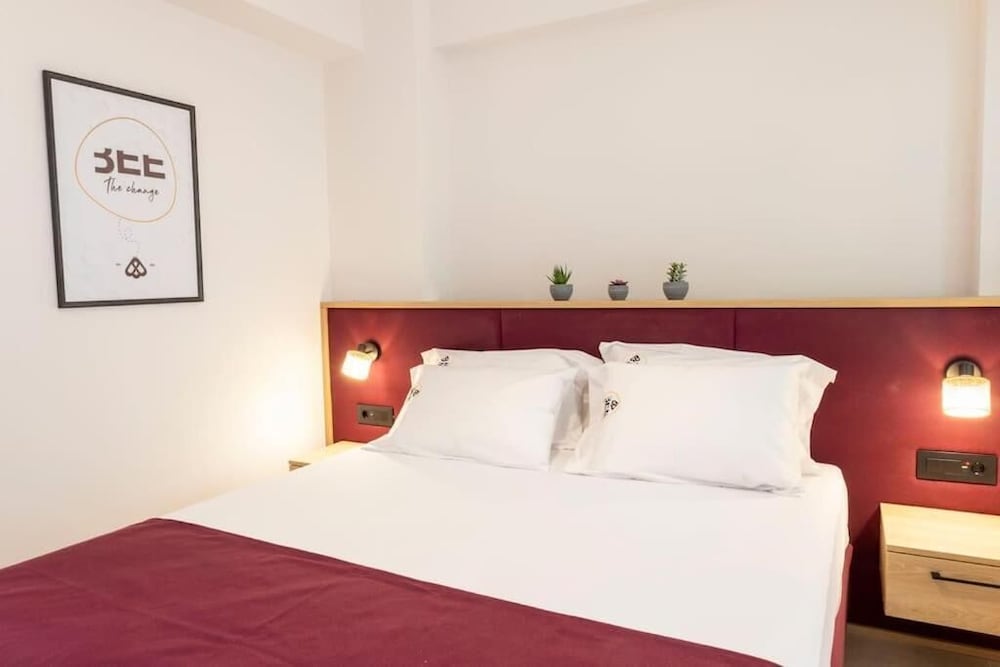 Hotel Red Bee Apartment Sea View