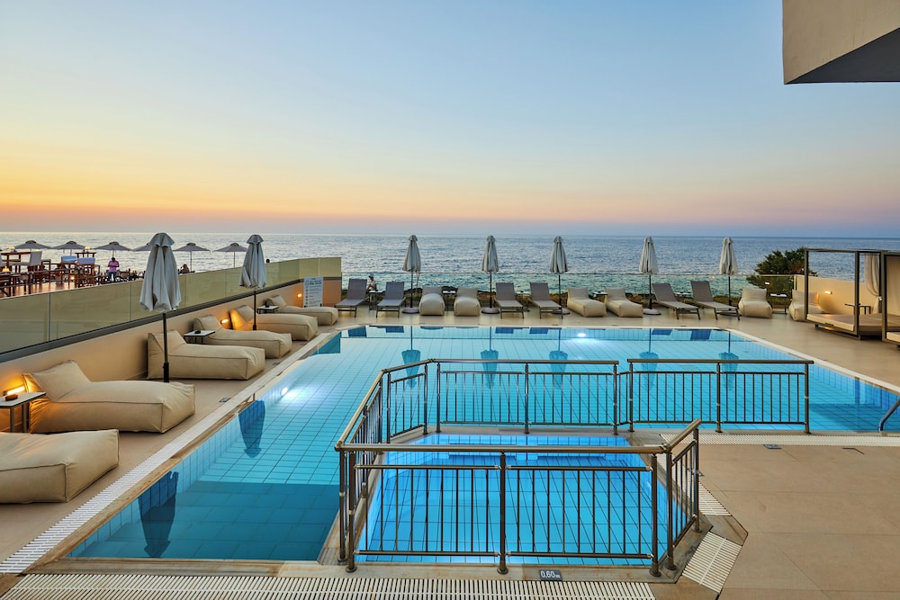 Hotel Mila Sissi Bay Hotel