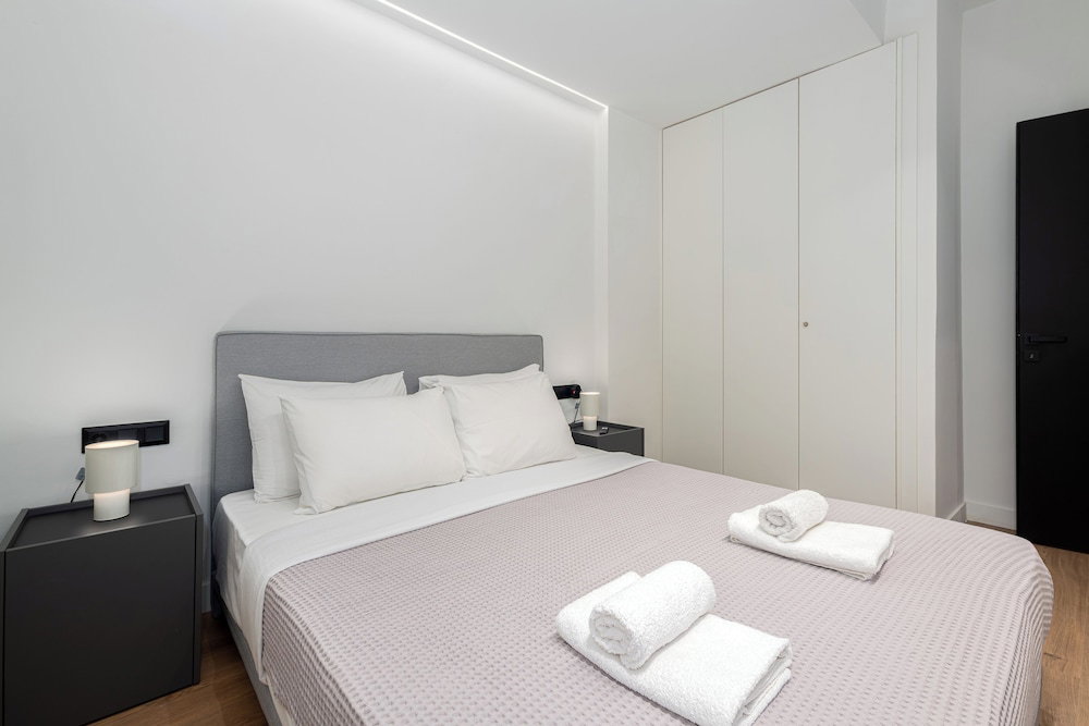 Luxury Glyfada Flat Near Sea & Market