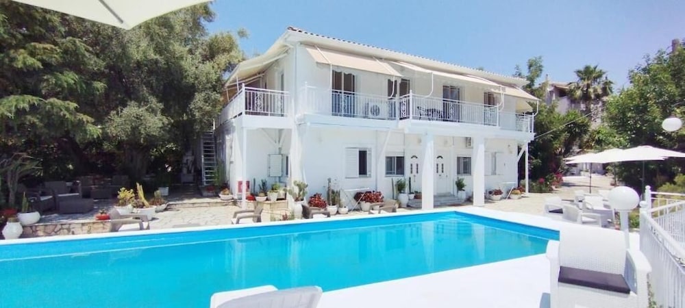 Hotel Xenia & Antonis
