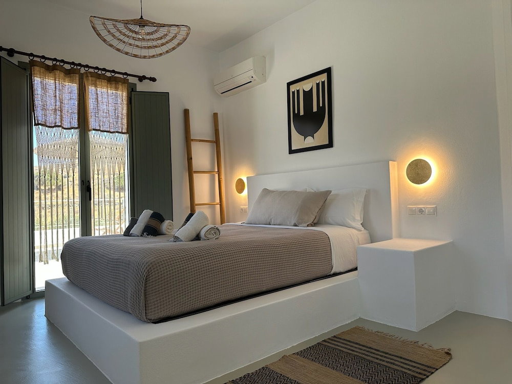 Hotel Ammos Andros Accommodation