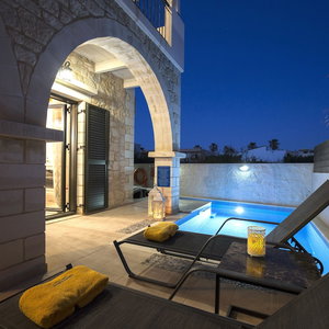 Hotel Villa Constancia cazare Stalos