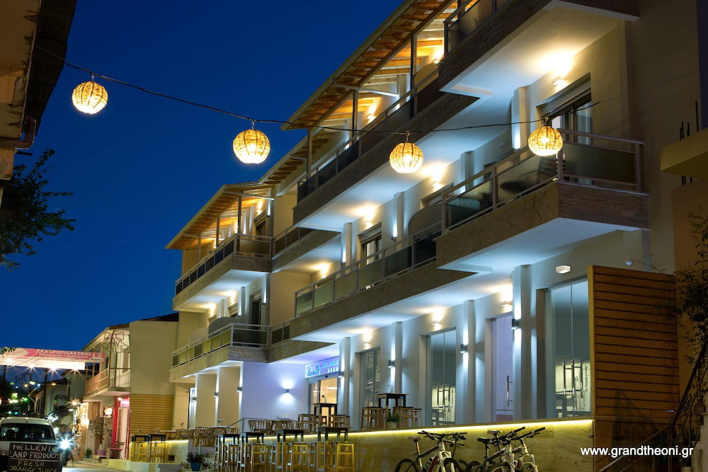Hotel Grand Theoni Boutique Hotel & Spa