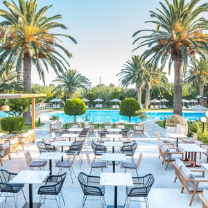 Hotel May Beach Hotel cazare Platanes
