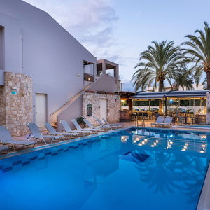Hotel Elotis Suites cazare Stalos