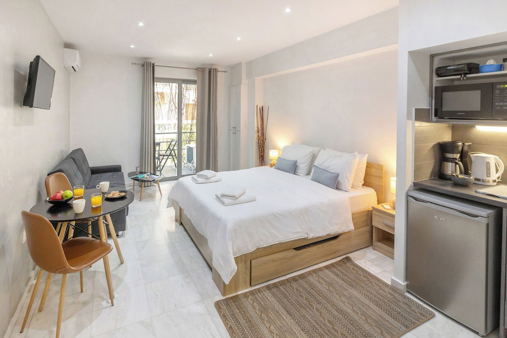 Hotel Bright Eco Studios By Ghh