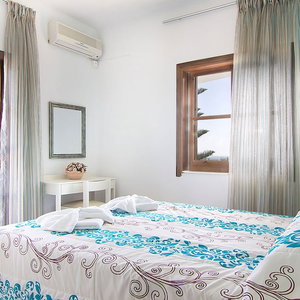 Hotel Villa Aetos cazare Adelianos Kampos