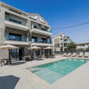 Hotel Zen Blu Suites cazare Nikiana