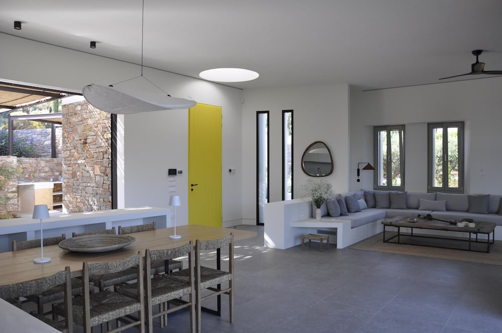 Euphonia Residence By Athina Hospitality