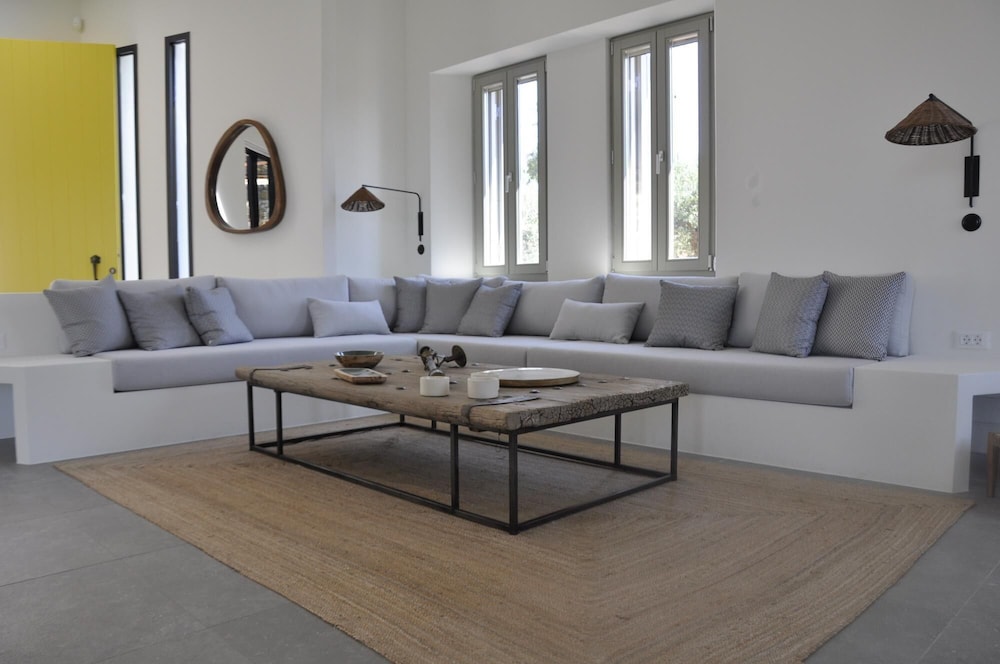Euphonia Residence By Athina Hospitality