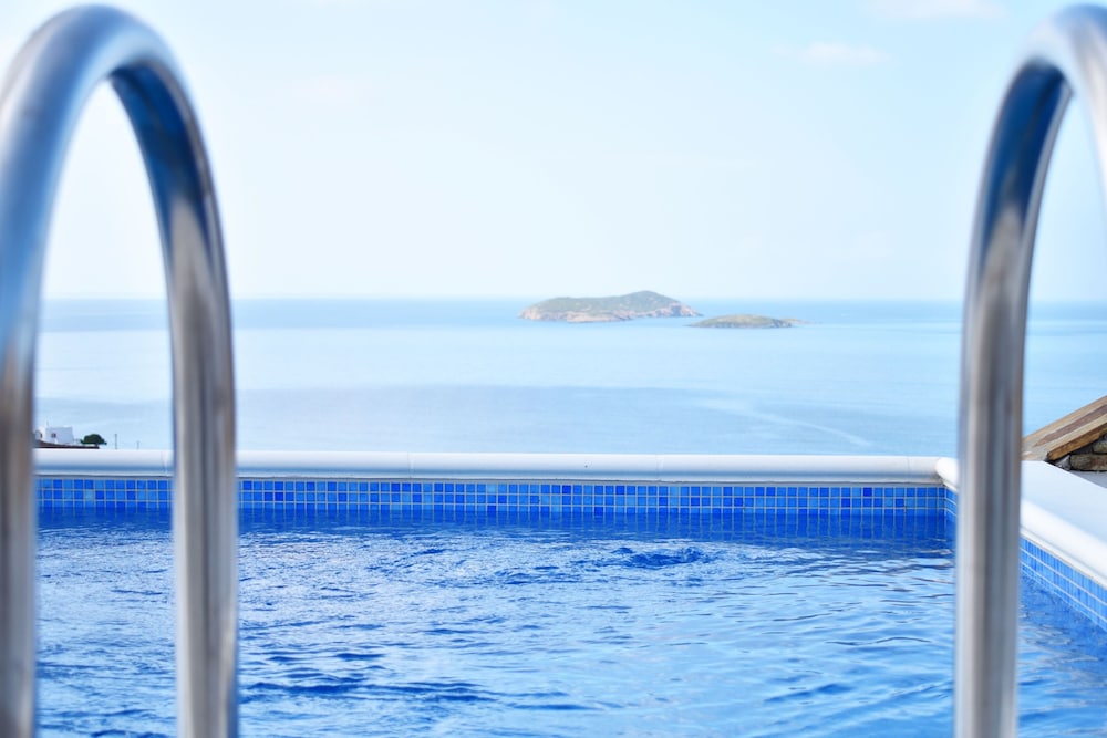 Hotel Antigoni Villas