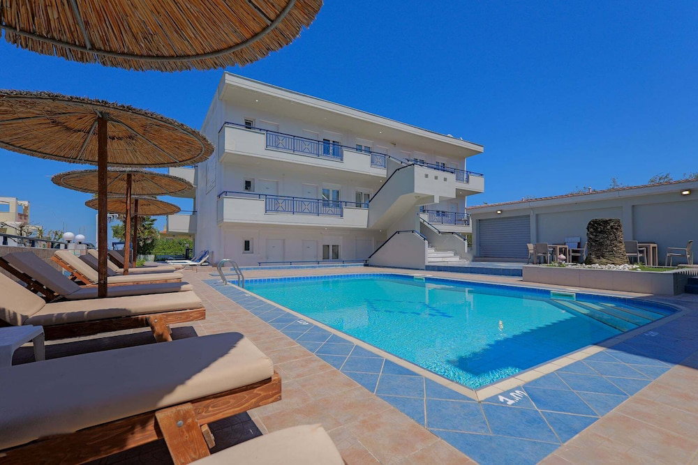 Hotel Sueno Beach Hotel