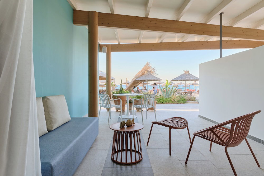 Hotel Aptera Beach