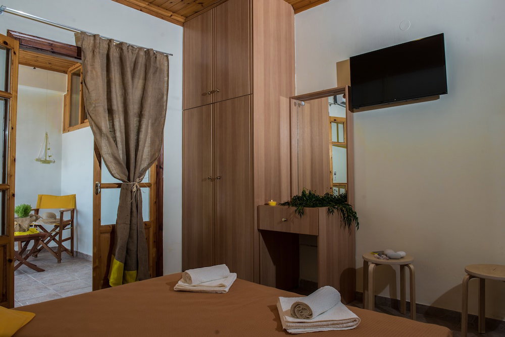 Hotel Summer Bed Nydri