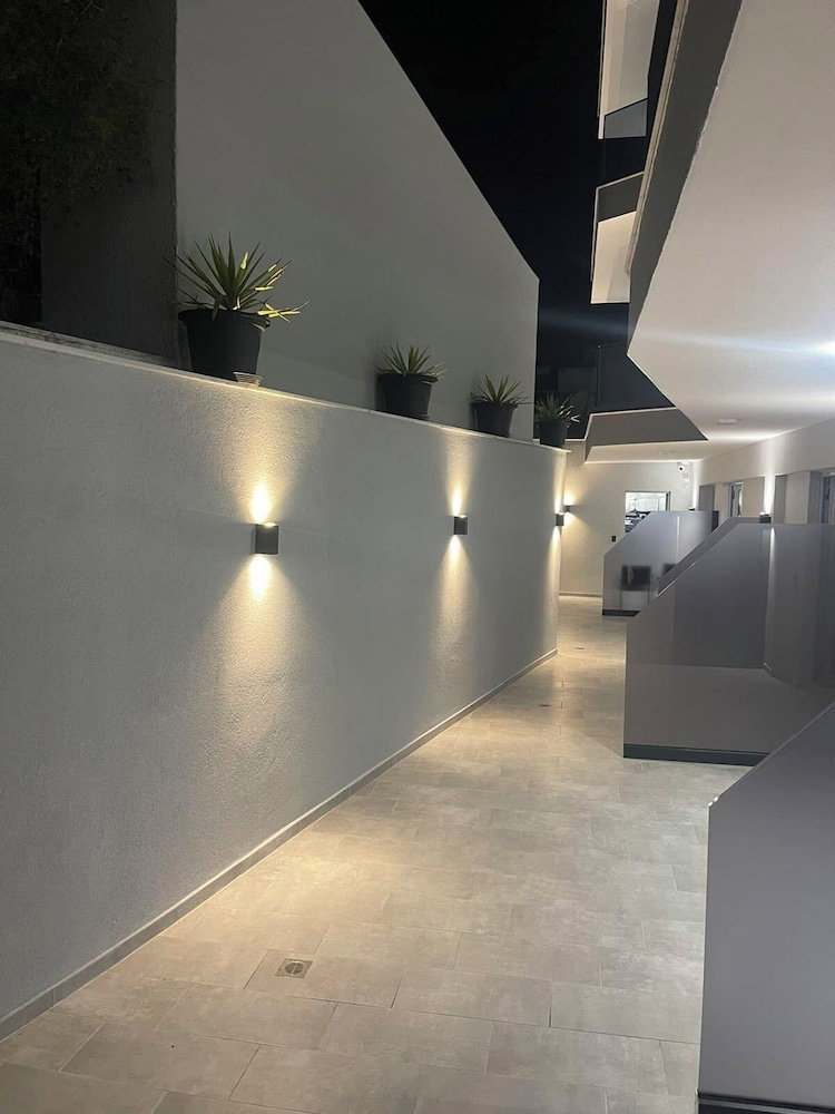 Hotel Ara Luxury Suites