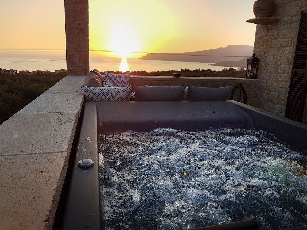 Hotel Polismata - Private Residences