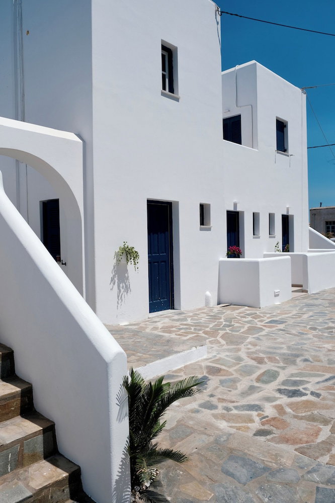 Hotel Cycladic Charm