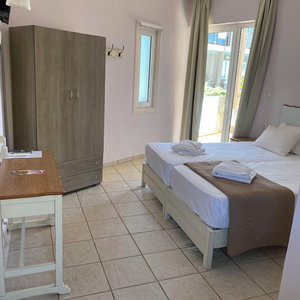 Hotel Girogiali Beach Hotel (Only Adults) cazare Stalos