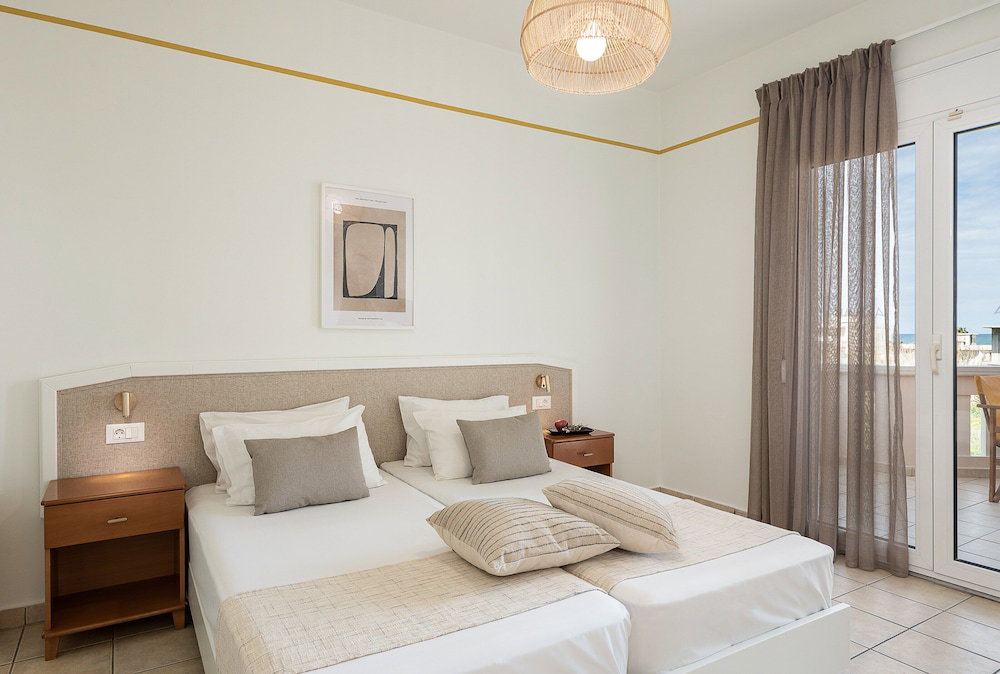 Hotel Artemis Apartments