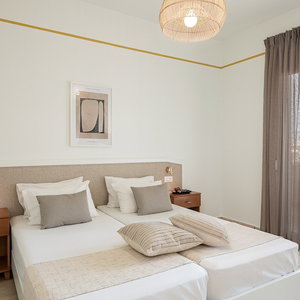 Hotel Artemis Apartments cazare Stalos
