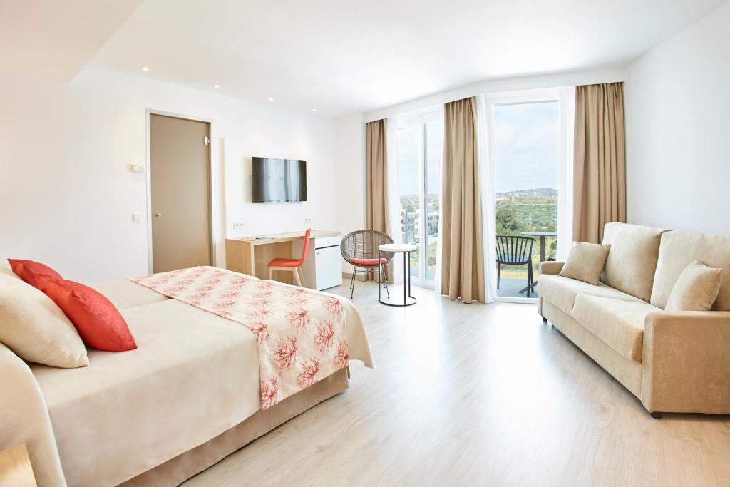 dal travel Universal Hotel Perla