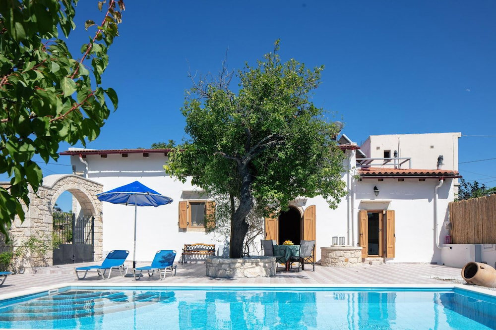 Silver Gem Villa With Private Pool