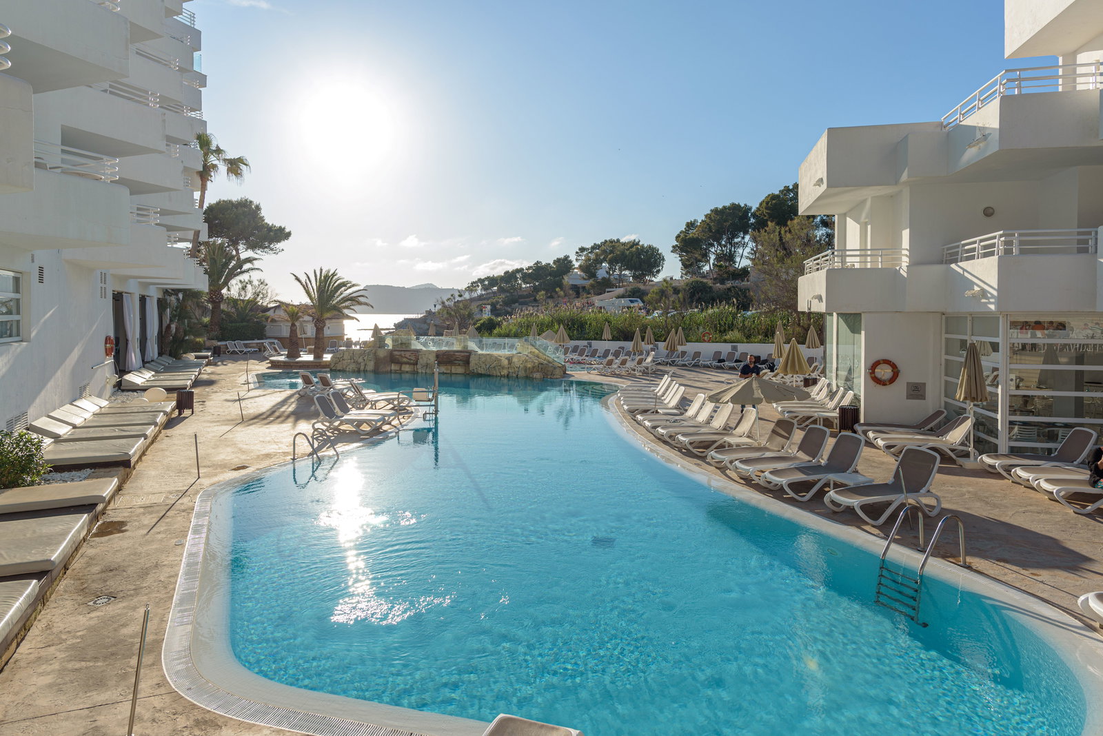 Hotel Fergus Style Cala Blanca Suites