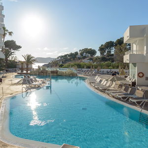 Hotel Fergus Style Cala Blanca Suites cazare Santa Ponsa