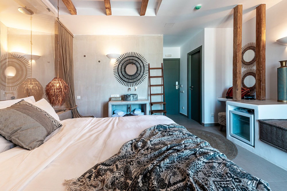 Bohemian Luxury Boutique Hotel - Adults Only
