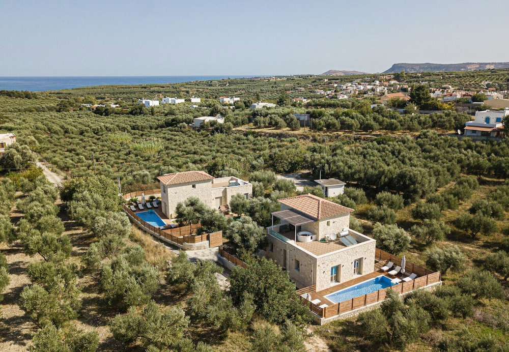 Primavera Villas 2 Heated Pools Jacuzzis