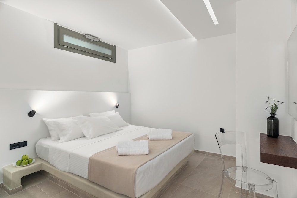 Dream Of Paros By Ghh