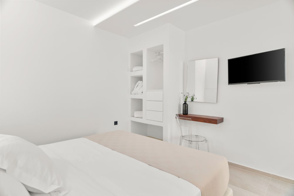 Dream Of Paros By Ghh