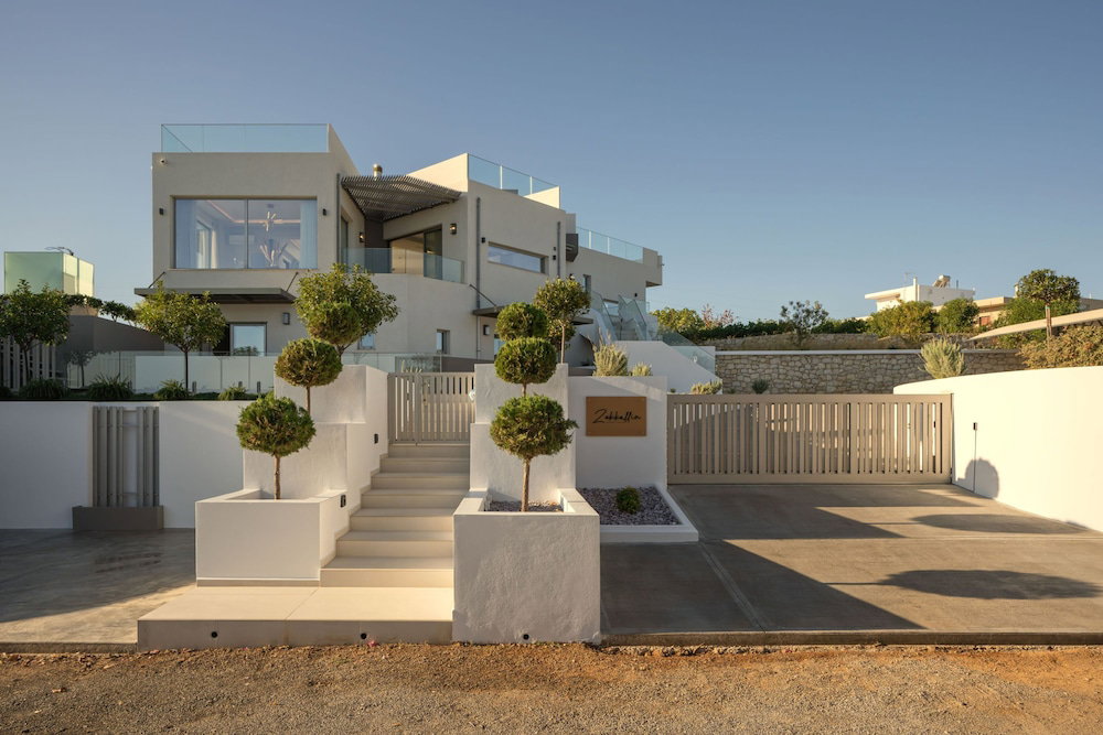 Luxury Villa Zakkallin With Amazing View