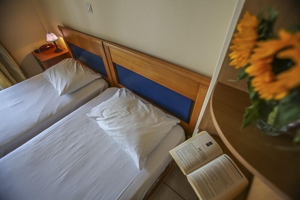 Hotel Garbis Villas