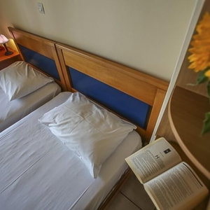 Hotel Garbis Villas cazare Vlachata